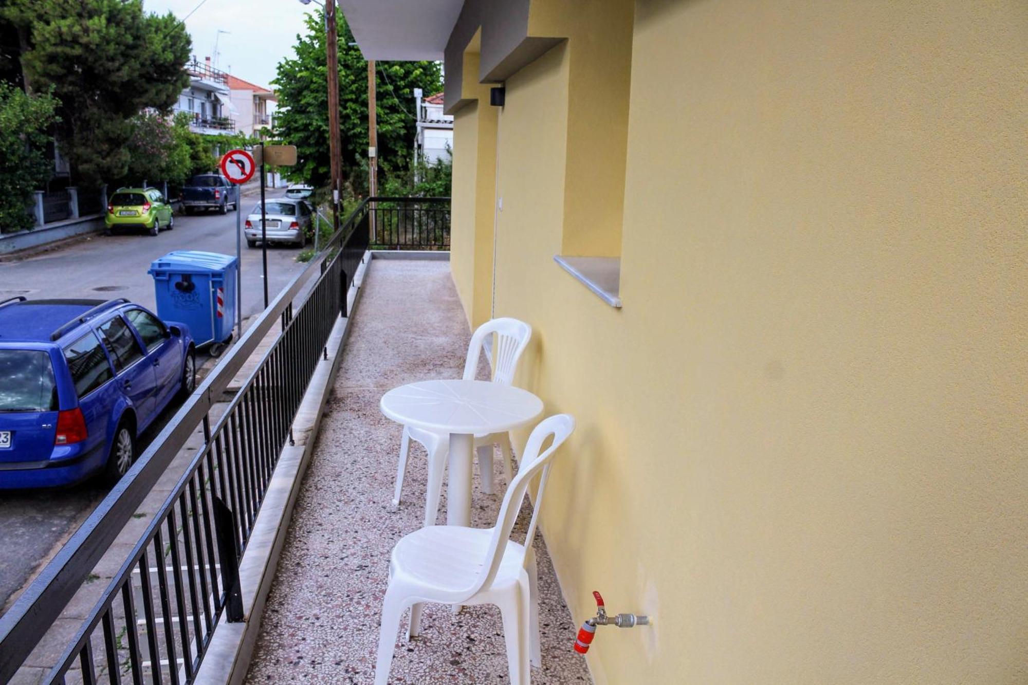 Konstantinos Apartment Nea Moudania Exterior photo